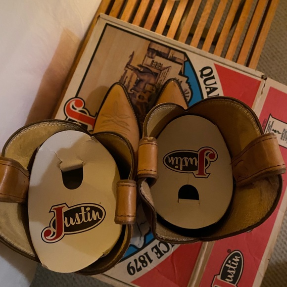 Just Boots Saddle Tan - Picture 6 of 6